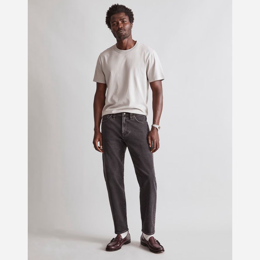 madewell relajado cono jeans de color gris oscuro